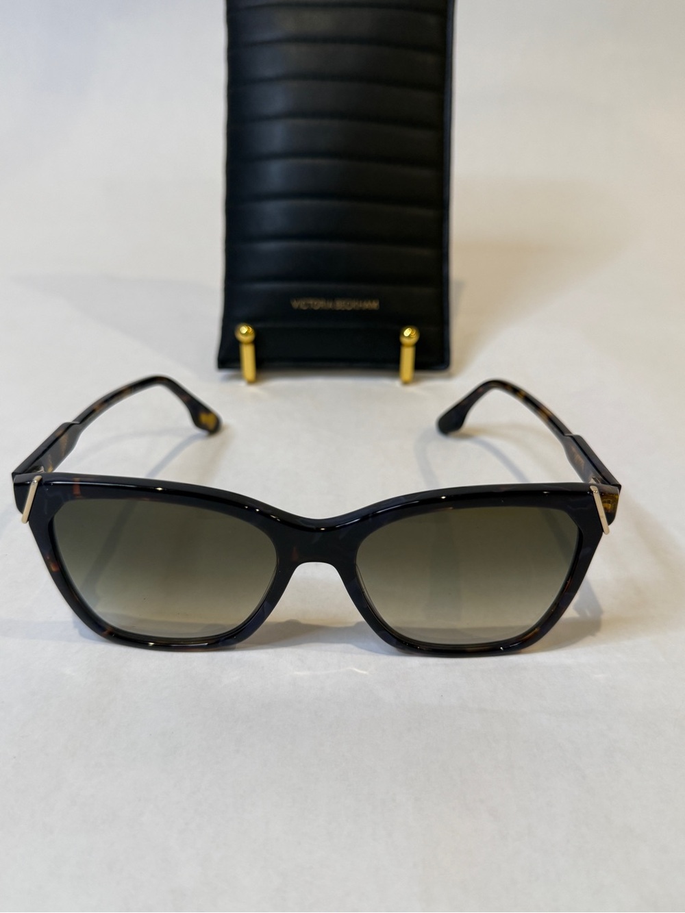 Victoria Beckham Tortoiseshell Cat-Eye Sunglasses with Brown Gradient Lenses